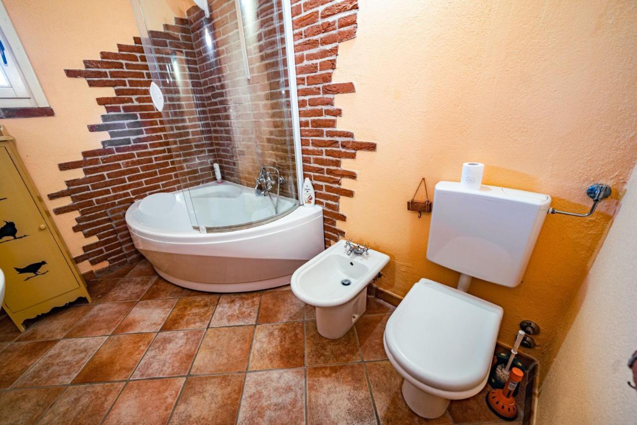 Bed and Breakfast Arziga Кьери Экстерьер фото